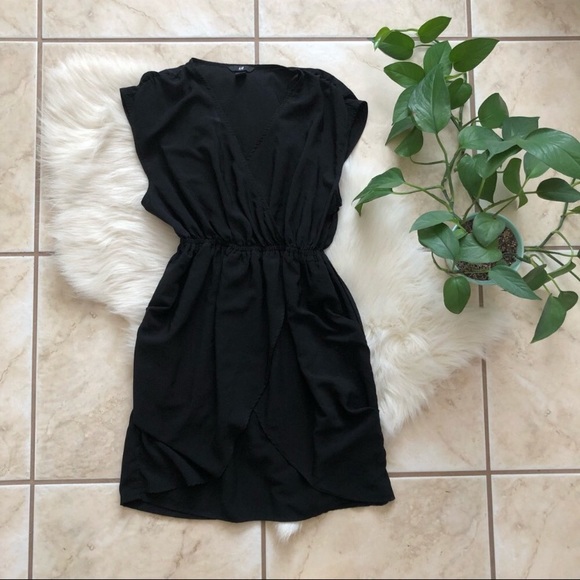 H&M Dresses & Skirts - H&M Draped Minidress